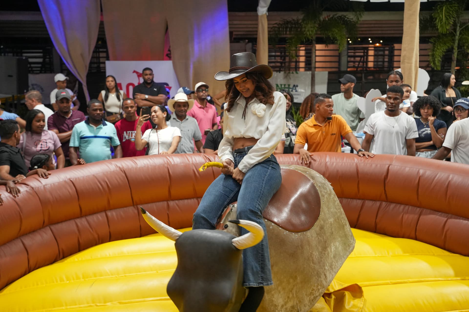 Toro mecánico del Rancho Don Rey